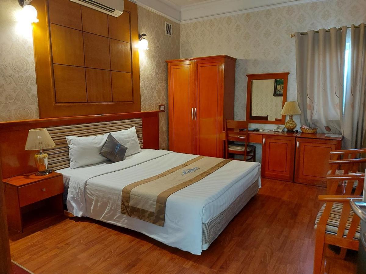 Hotel Moon View - 65 Cua Bac - By Bay Luxury 4*
